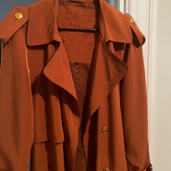 Vintage trench coat - Picture 2 of 4